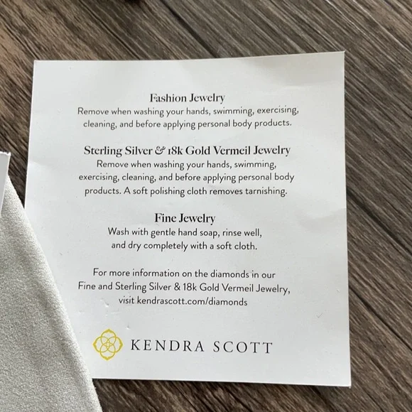 NWT Kendra Scott Aragon Drop Earrings - Picture 7 of 7